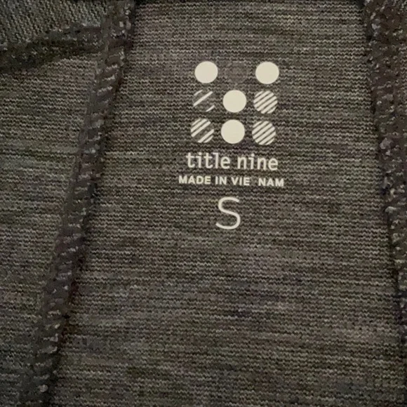 Title Nine She Leads Tunic Top Size XS - Picture 6 of 9